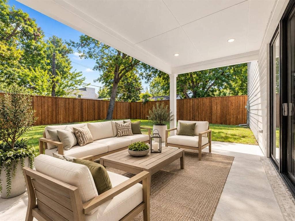 426 Martinique Avenue, Dallas, TX 75223 backyard covered patio virtually staged