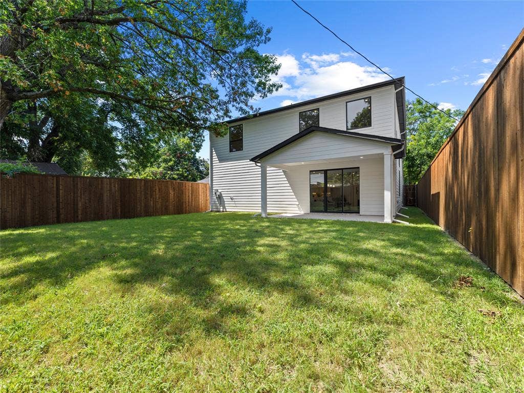426 Martinique Avenue, Dallas, TX 75223 426 Martinique Avenue, Dallas, TX 75223