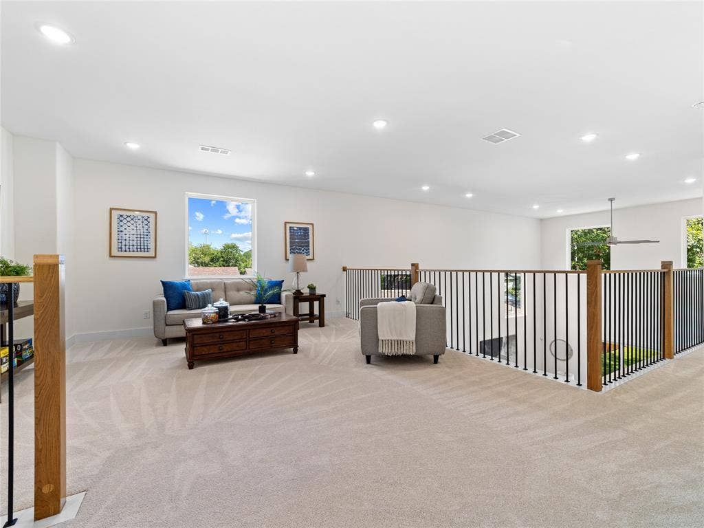 426 Martinique Avenue, Dallas, TX 75223 426 Martinique Avenue, Dallas, TX 75223