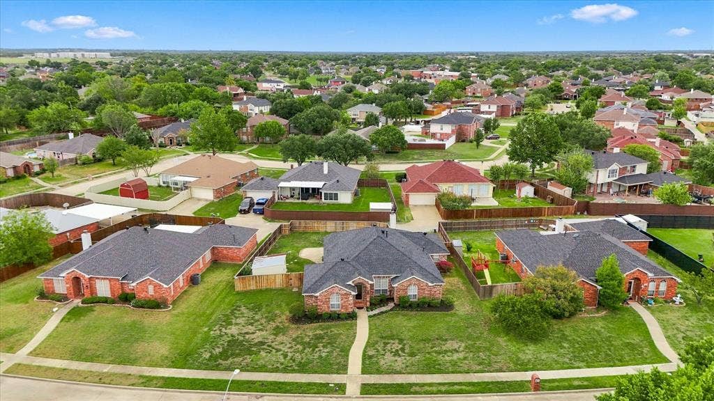 2914 Beau Drive, Mesquite, TX 75181