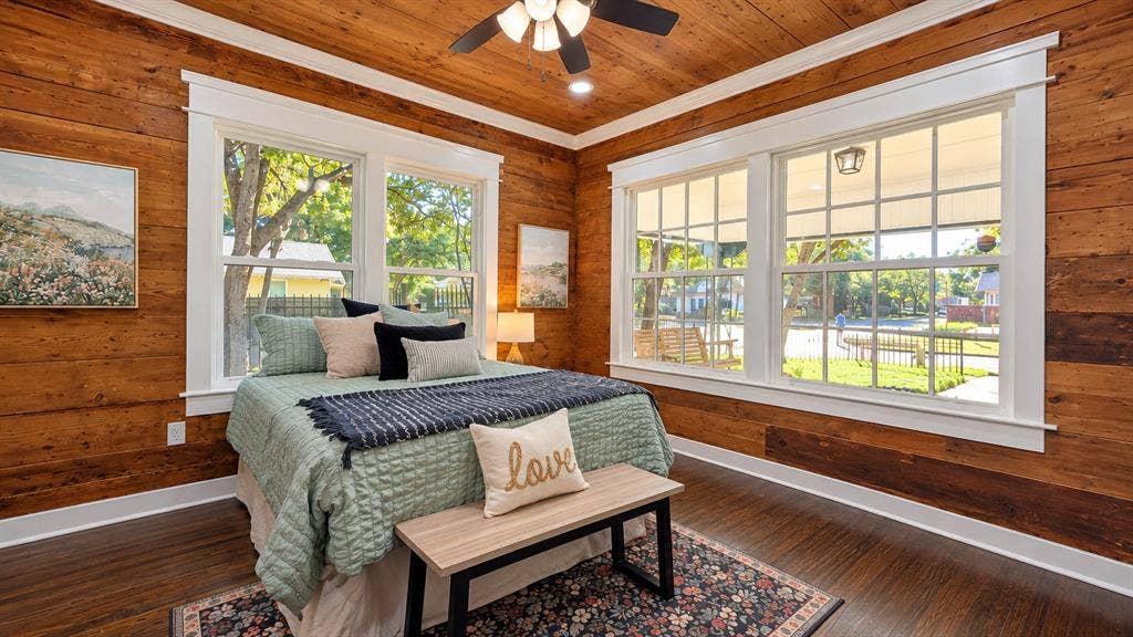 422 S Oak Cliff Boulevard, Dallas, TX 75208 422 S Oak Cliff Boulevard, Dallas, TX 75208