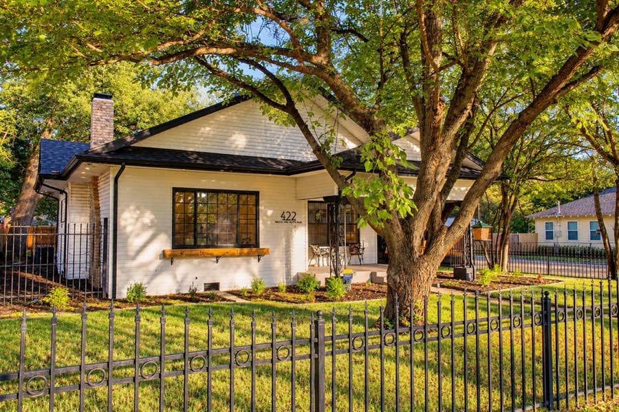 Property photo for 422 S Oak Cliff Boulevard, Dallas, TX
