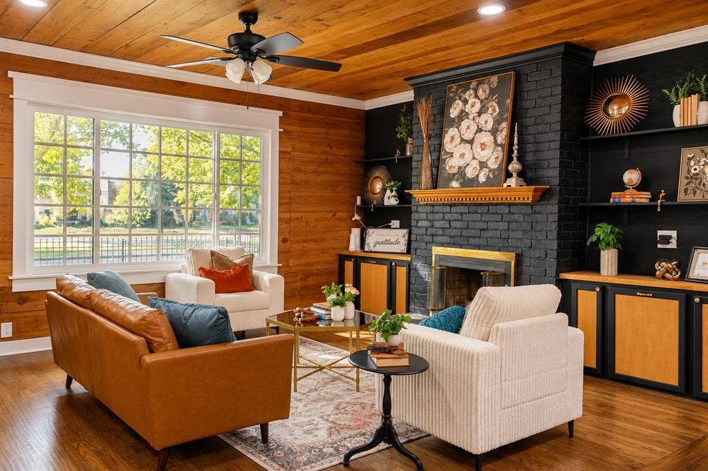 422 S Oak Cliff Boulevard, Dallas, TX 75208 422 S Oak Cliff Boulevard, Dallas, TX 75208