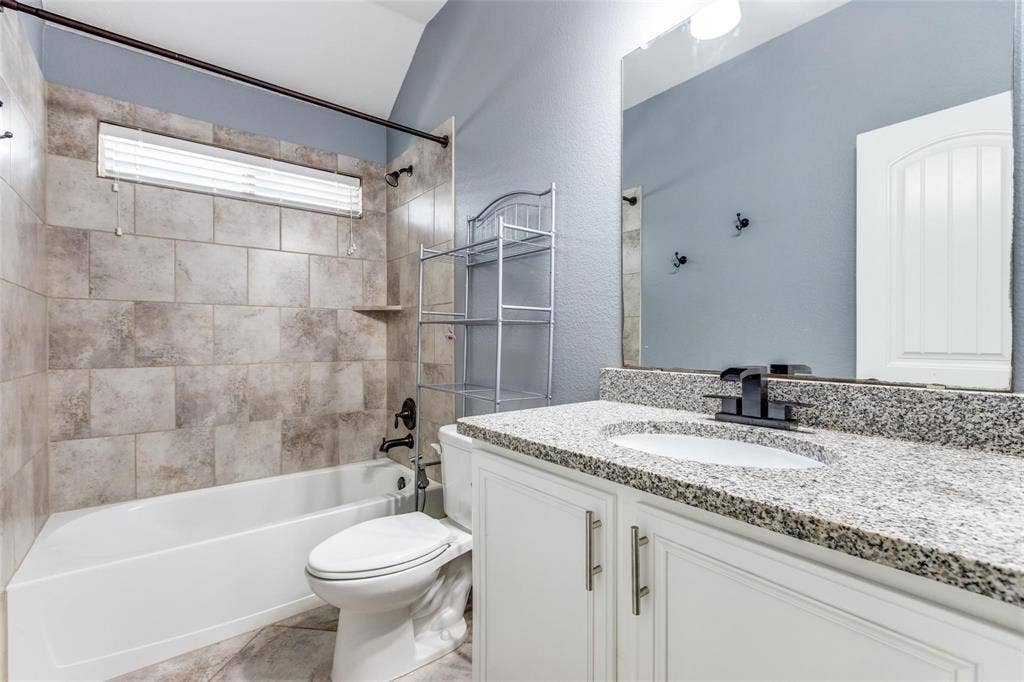 10220 Bennet Drive, McKinney, TX 75072 10220 Bennet Drive, McKinney, TX 75072
