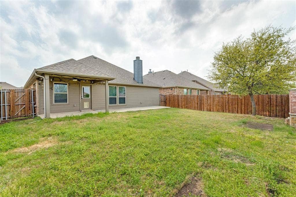 10220 Bennet Drive, McKinney, TX 75072 10220 Bennet Drive, McKinney, TX 75072