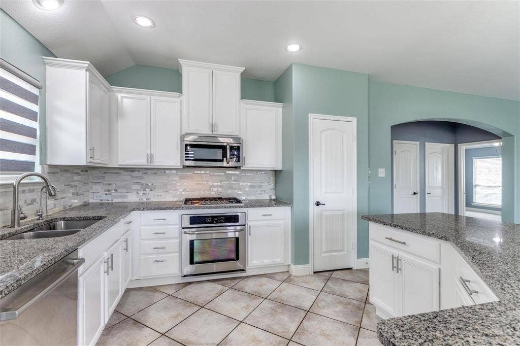 10220 Bennet Drive, McKinney, TX 75072 10220 Bennet Drive, McKinney, TX 75072
