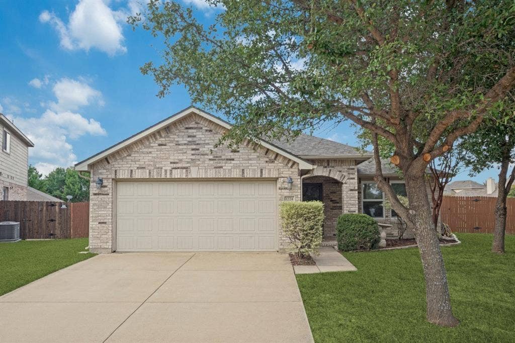 1224 Elkford Lane, Fort Worth, TX 76247