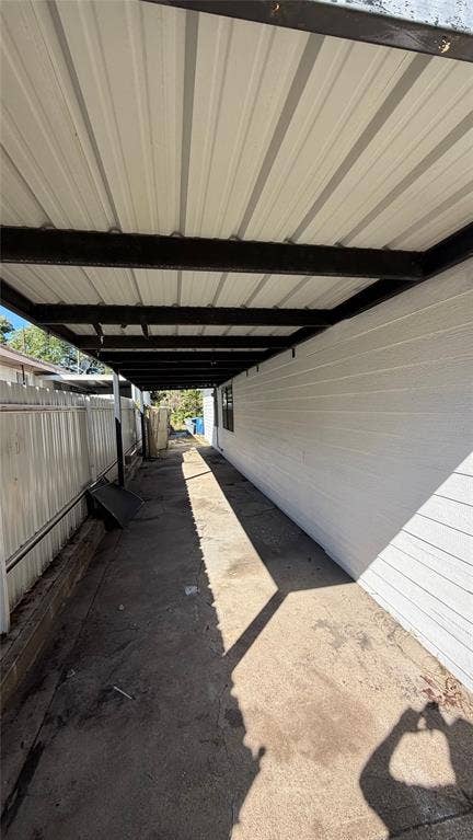 1121 S Brighton Avenue, Dallas, TX 75208