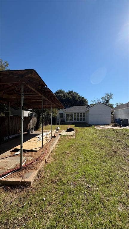1121 S Brighton Avenue, Dallas, TX 75208