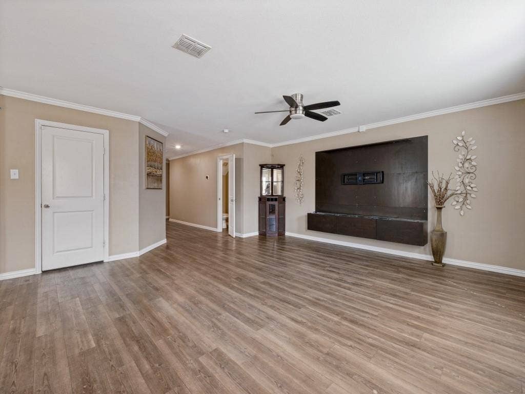 9212 Marilyn Place, Dallas, TX 75227