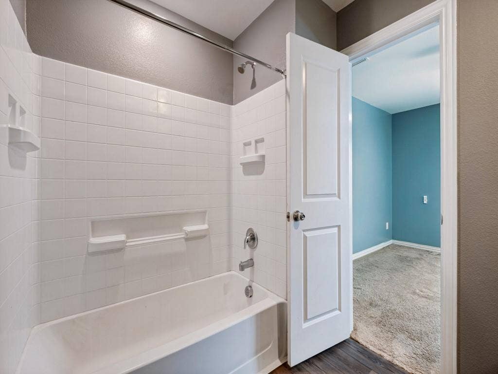 9212 Marilyn Place, Dallas, TX 75227