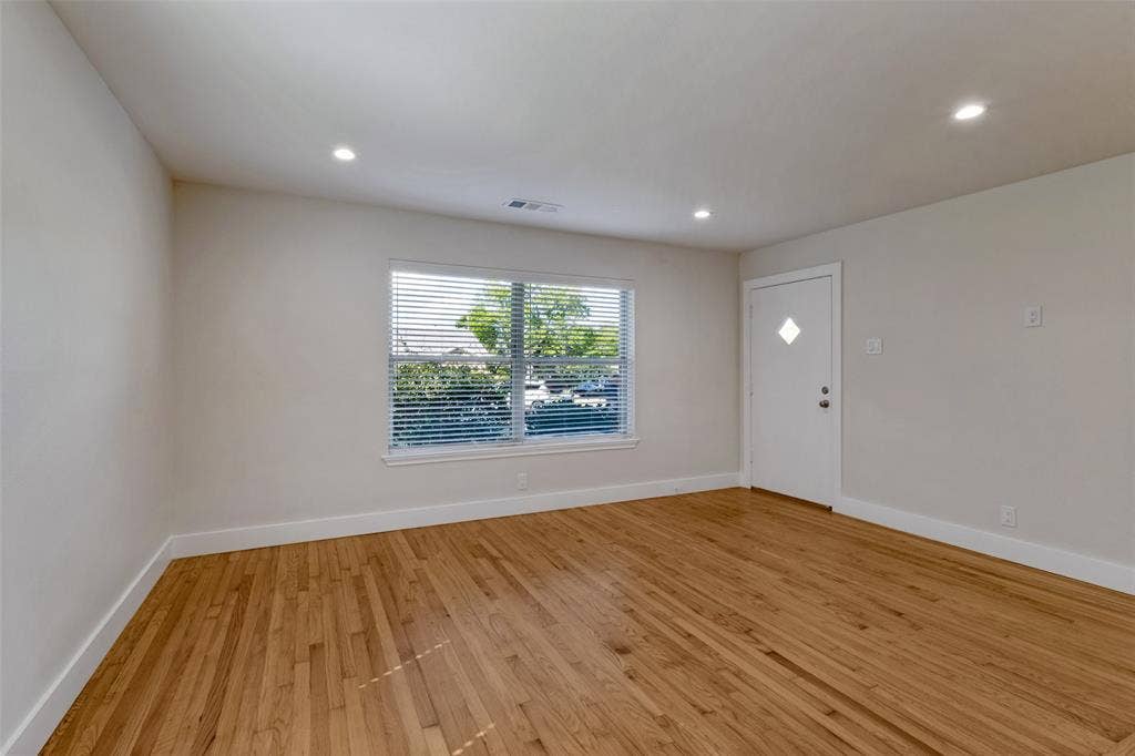 11138 Wyatt Street, Dallas, TX 75218 11138 Wyatt Street, Dallas, TX 75218