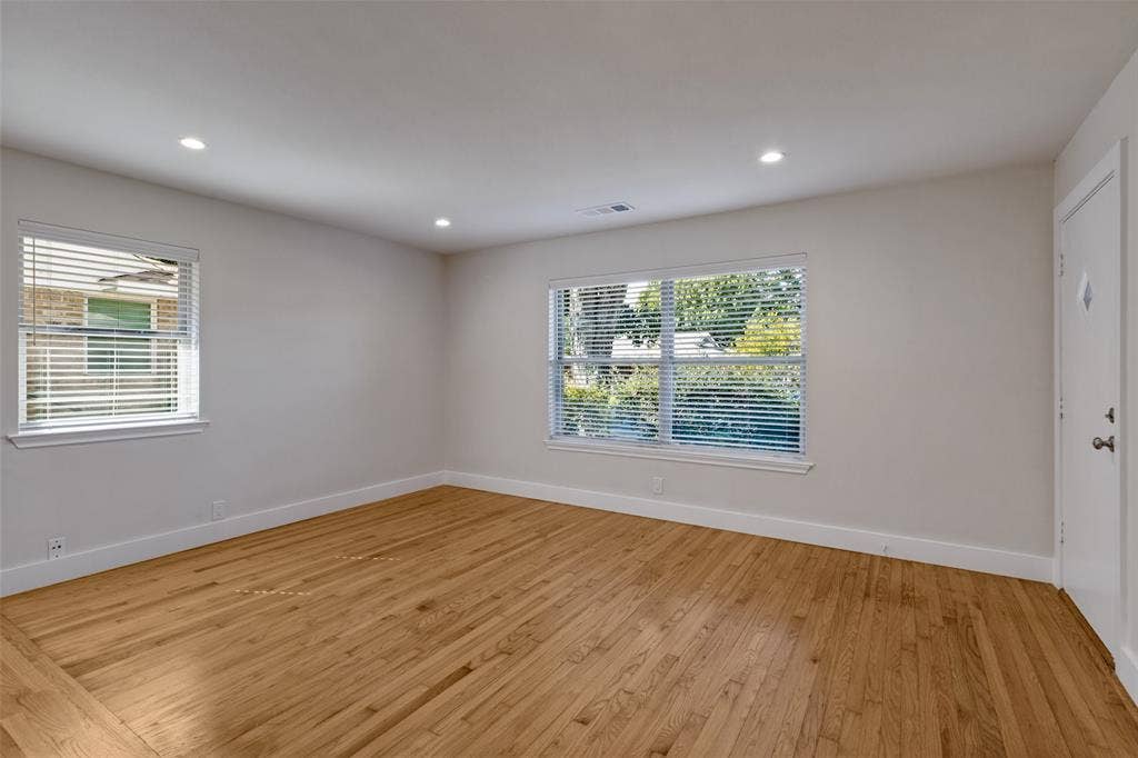 11138 Wyatt Street, Dallas, TX 75218 11138 Wyatt Street, Dallas, TX 75218