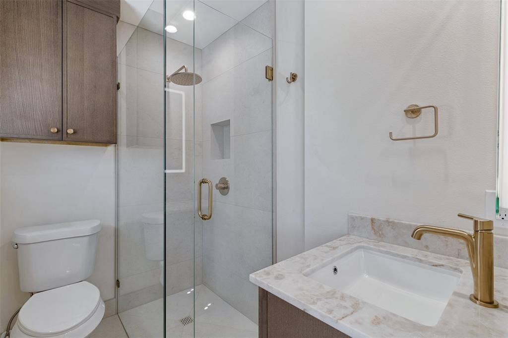 11138 Wyatt Street, Dallas, TX 75218 11138 Wyatt Street, Dallas, TX 75218