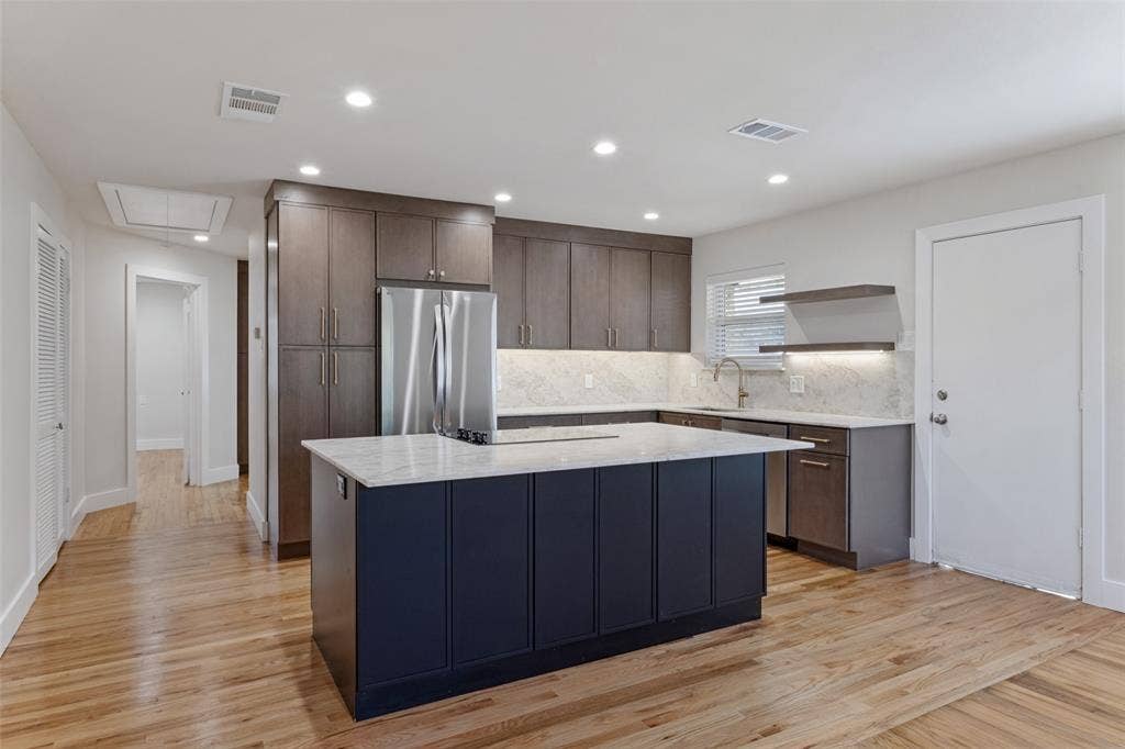 11138 Wyatt Street, Dallas, TX 75218 11138 Wyatt Street, Dallas, TX 75218