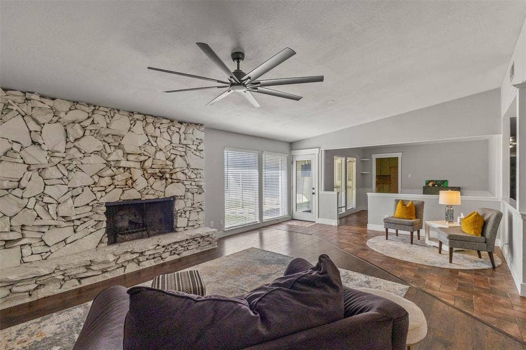 2248 Dorrington Drive, Dallas, TX 75228 2248 Dorrington Drive, Dallas, TX 75228