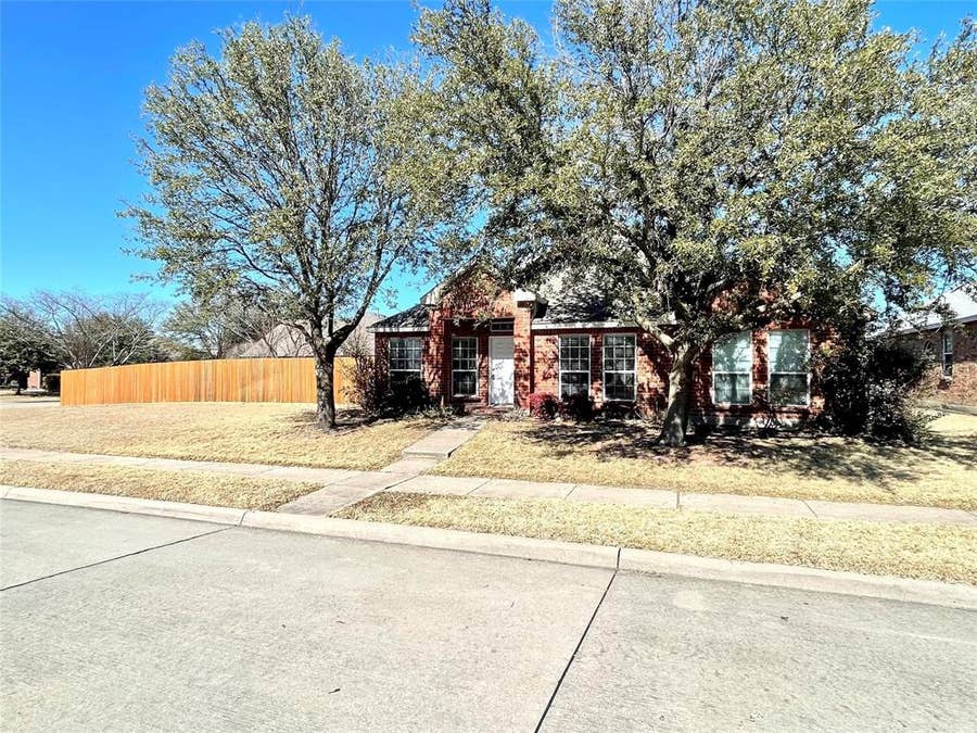 Property photo for 1417 Sleepy Hollow Drive, Allen, TX
