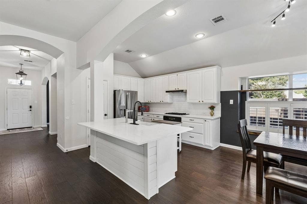 1592 Mahogany Drive, Allen, TX 75002 1592 Mahogany Drive, Allen, TX 75002