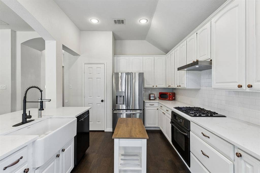 1592 Mahogany Drive, Allen, TX 75002 1592 Mahogany Drive, Allen, TX 75002