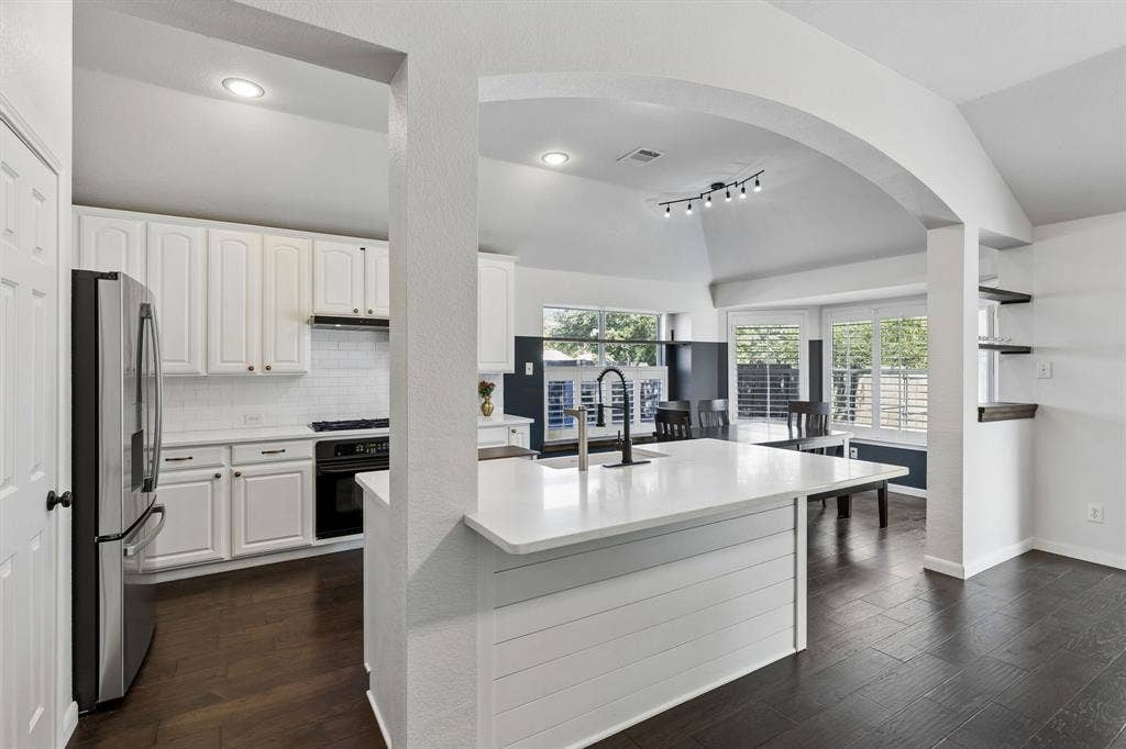1592 Mahogany Drive, Allen, TX 75002 1592 Mahogany Drive, Allen, TX 75002