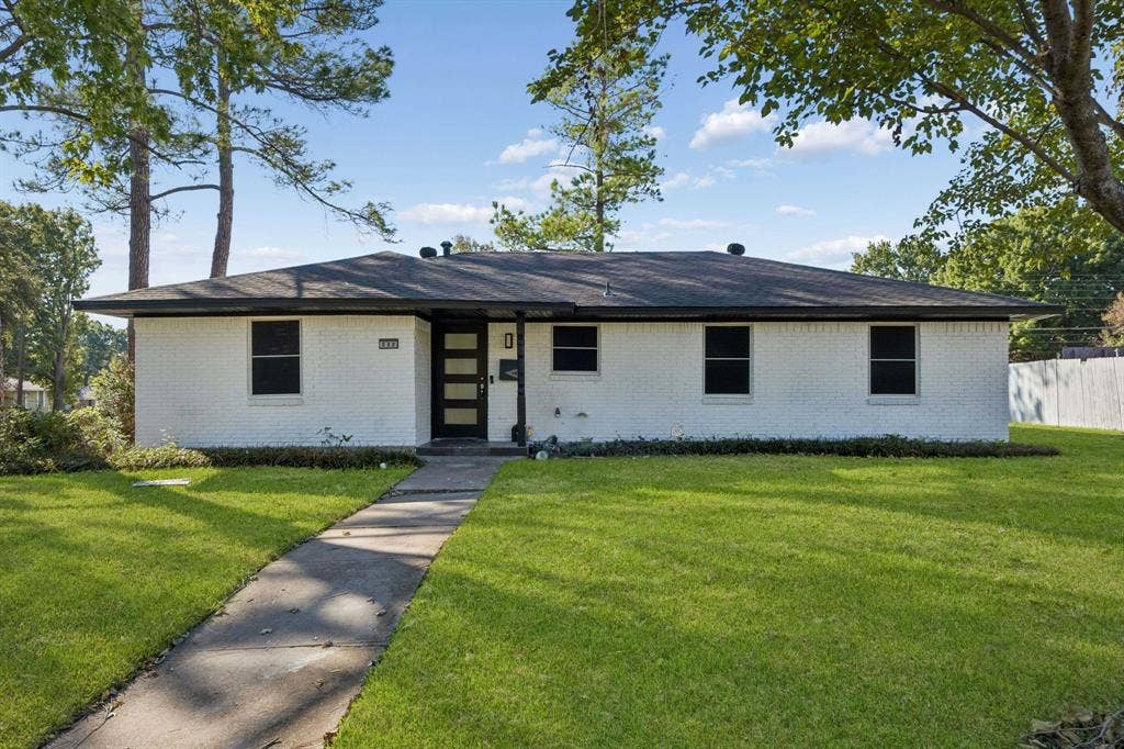 232 Highridge Drive, DeSoto, TX 75115 232 Highridge Drive, DeSoto, TX 75115