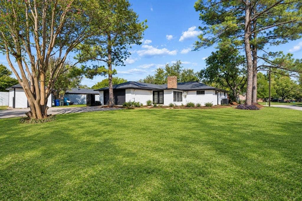 232 Highridge Drive, DeSoto, TX 75115 232 Highridge Drive, DeSoto, TX 75115