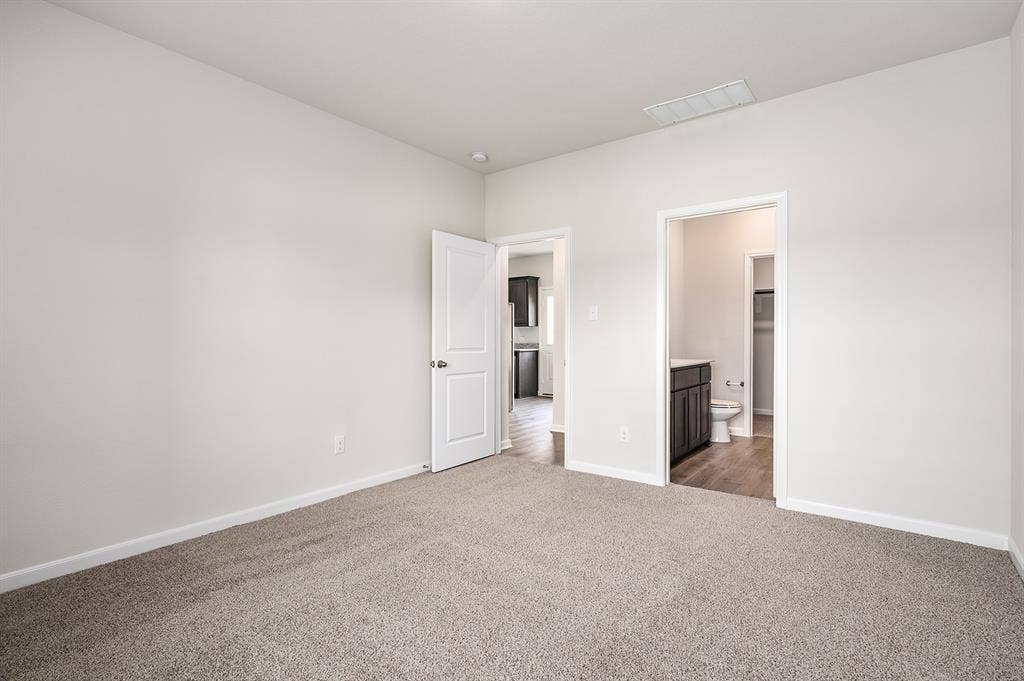 6321 Hyena Hollow Drive, Dallas, TX 75241 6321 Hyena Hollow Drive, Dallas, TX 75241