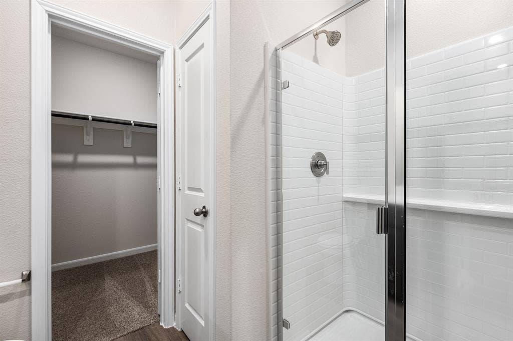 6321 Hyena Hollow Drive, Dallas, TX 75241 6321 Hyena Hollow Drive, Dallas, TX 75241