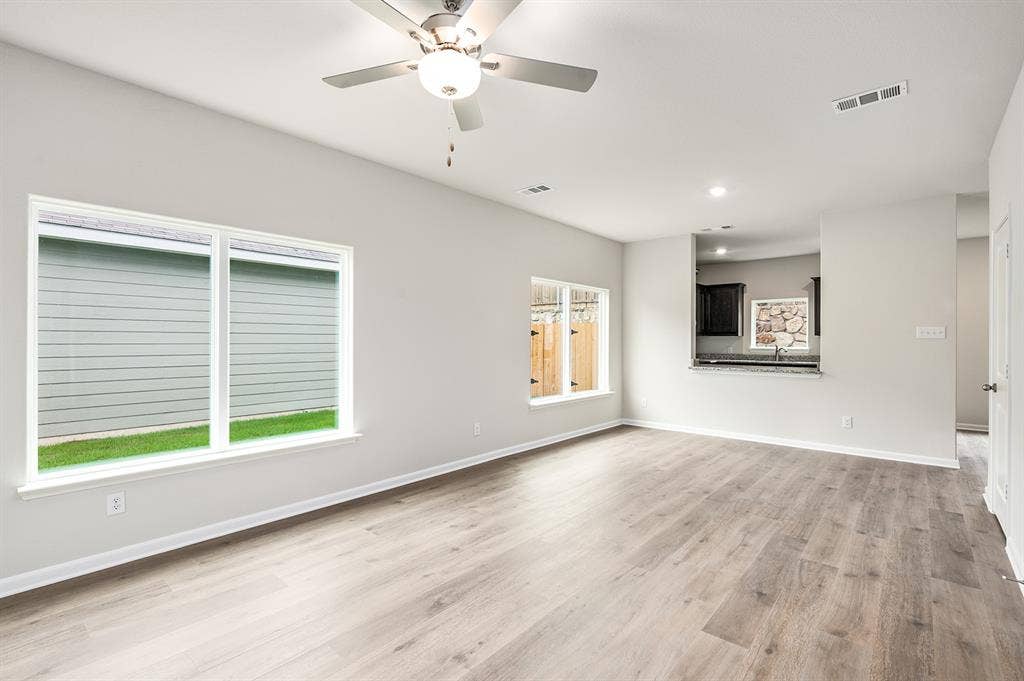 6321 Hyena Hollow Drive, Dallas, TX 75241 6321 Hyena Hollow Drive, Dallas, TX 75241
