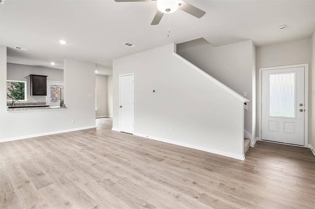 6321 Hyena Hollow Drive, Dallas, TX 75241 6321 Hyena Hollow Drive, Dallas, TX 75241
