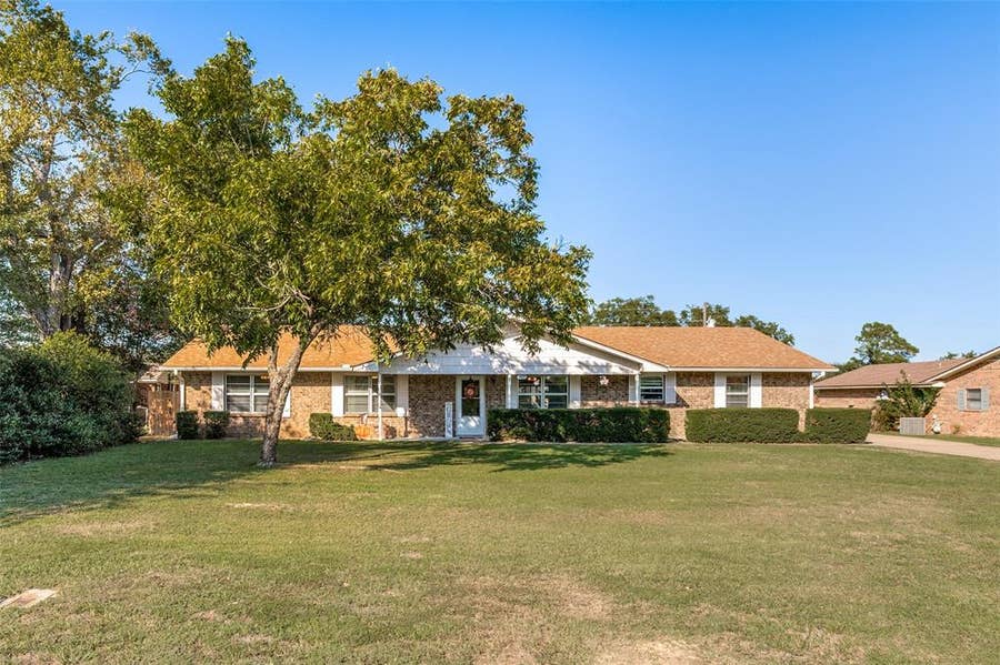 Property photo for 1429 College Street, Sulphur Springs, TX