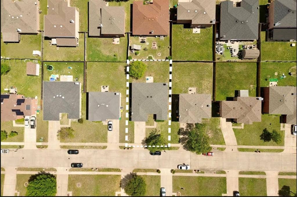 925 Brooks Drive, Cedar Hill, TX 75104