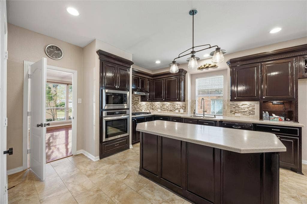 2508 Mitchell Drive, Plano, TX 75025 2508 Mitchell Drive, Plano, TX 75025