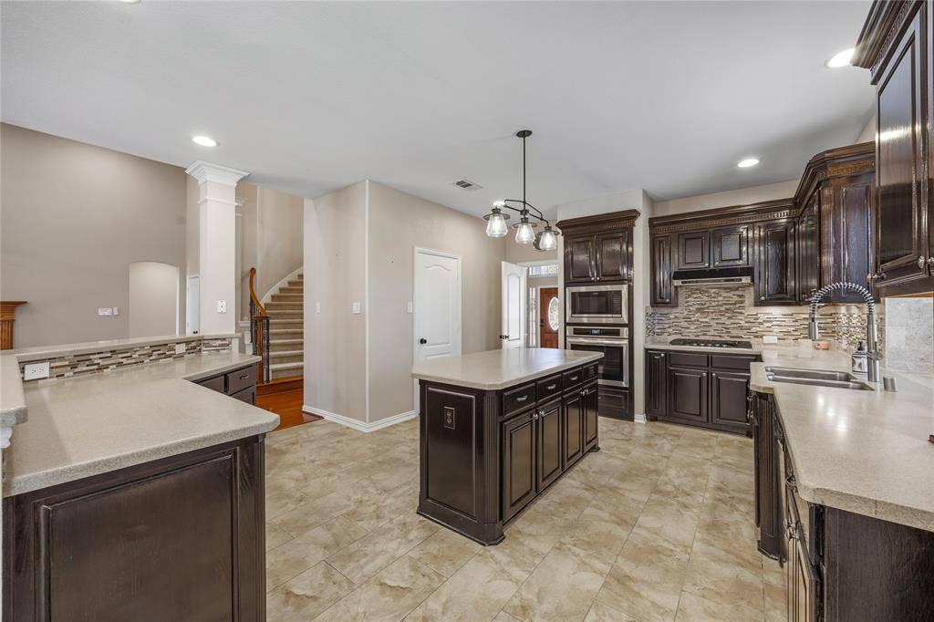 2508 Mitchell Drive, Plano, TX 75025 2508 Mitchell Drive, Plano, TX 75025