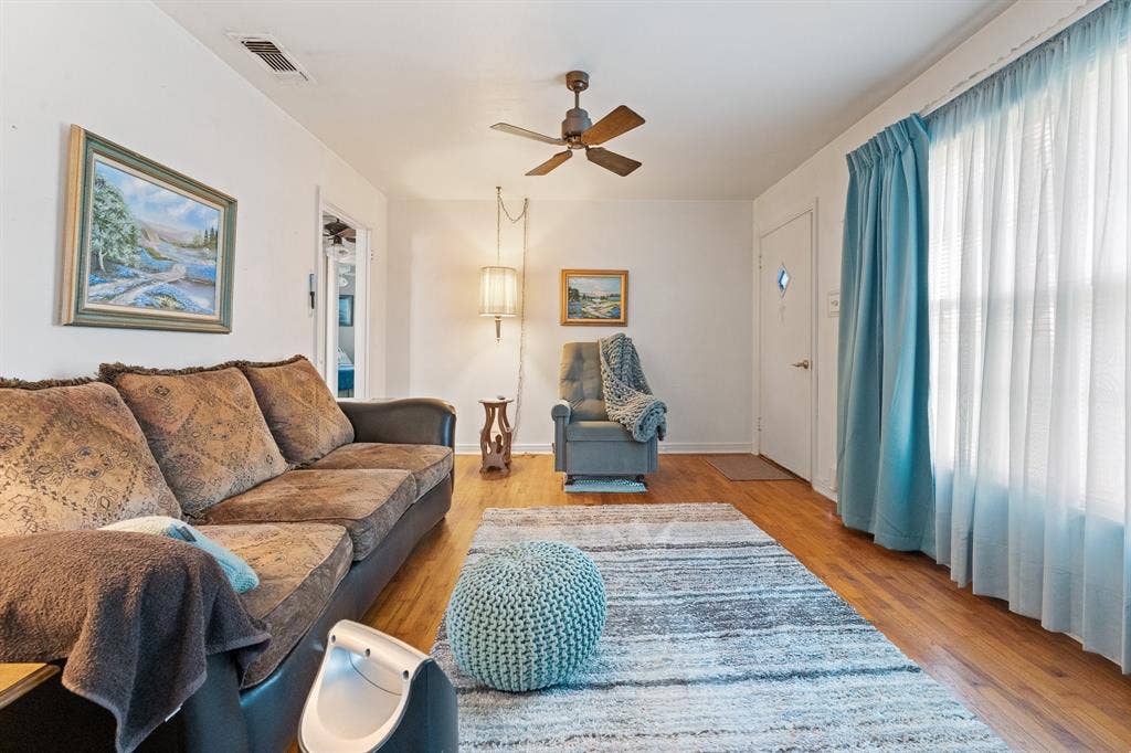 3320 N Main Street, Cleburne, TX 76033