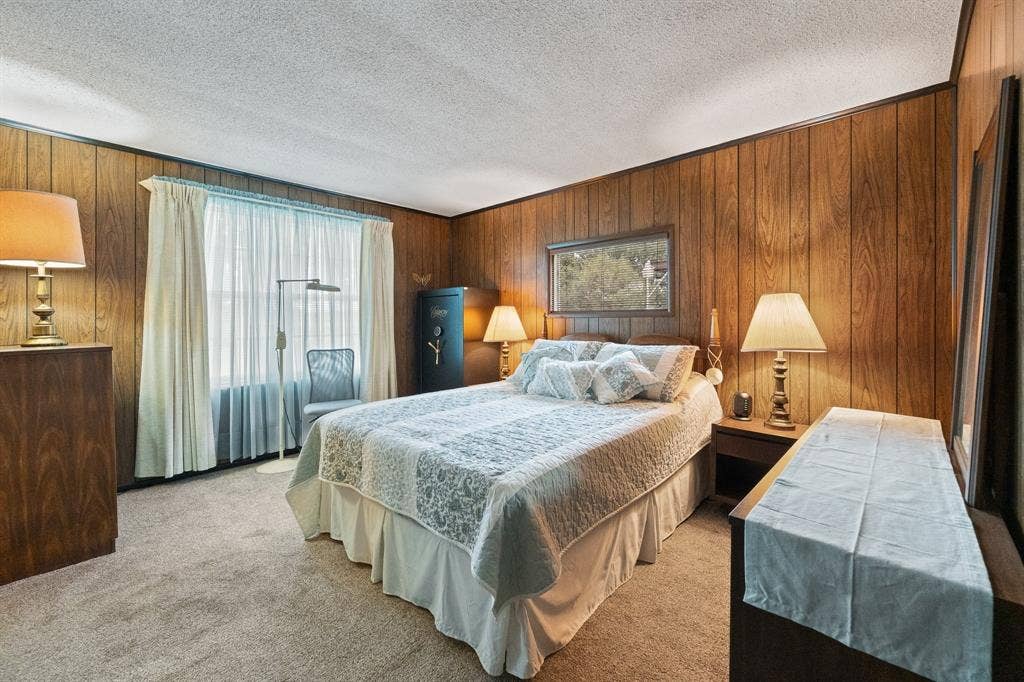 3320 N Main Street, Cleburne, TX 76033