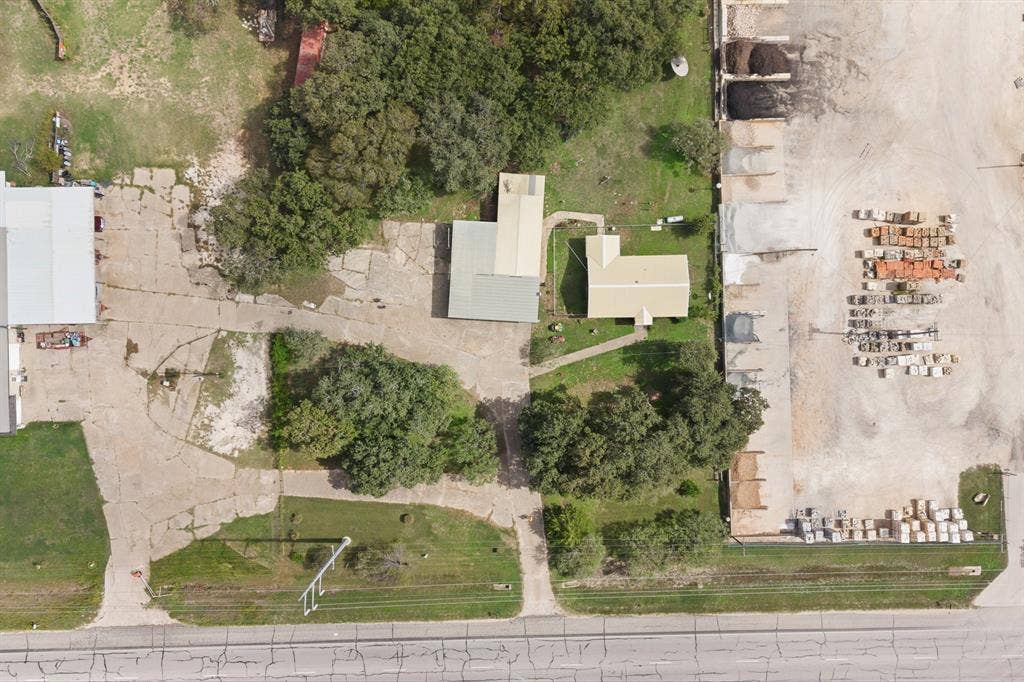 3320 N Main Street, Cleburne, TX 76033