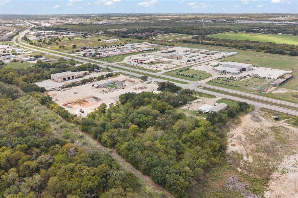 3320 N Main Street, Cleburne, TX 76033