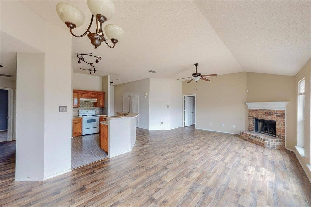 1720 Treasure Cay Drive, Mansfield, TX 76063