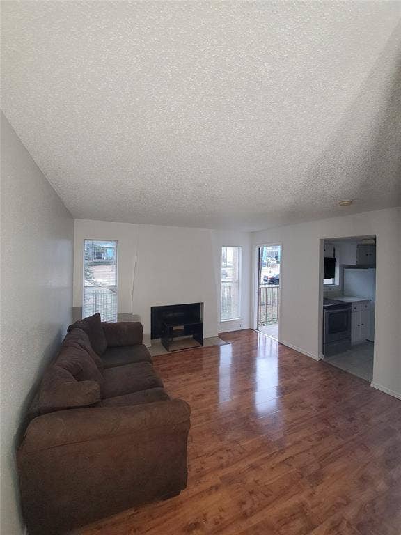 6050 Melody Lane, #215, Dallas, TX 75231