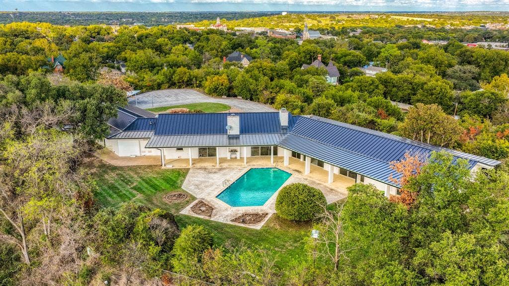 717 Oyster Hill Street, Weatherford, TX 76086