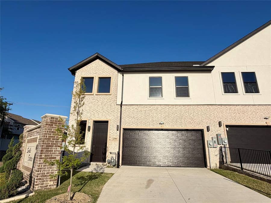 Property photo for 2390 Usman Drive, Irving, TX