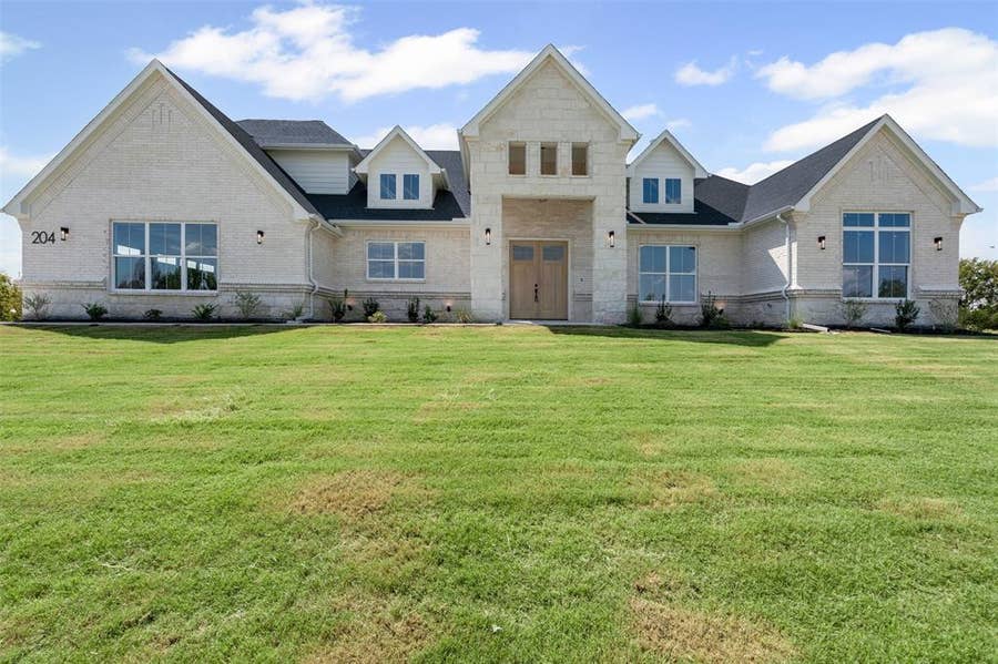Property photo for 204 Tankhouse Terrace, Weatherford, TX
