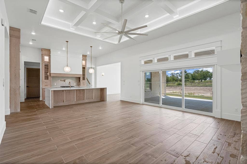 204 Tankhouse Terrace, Weatherford, TX 76085