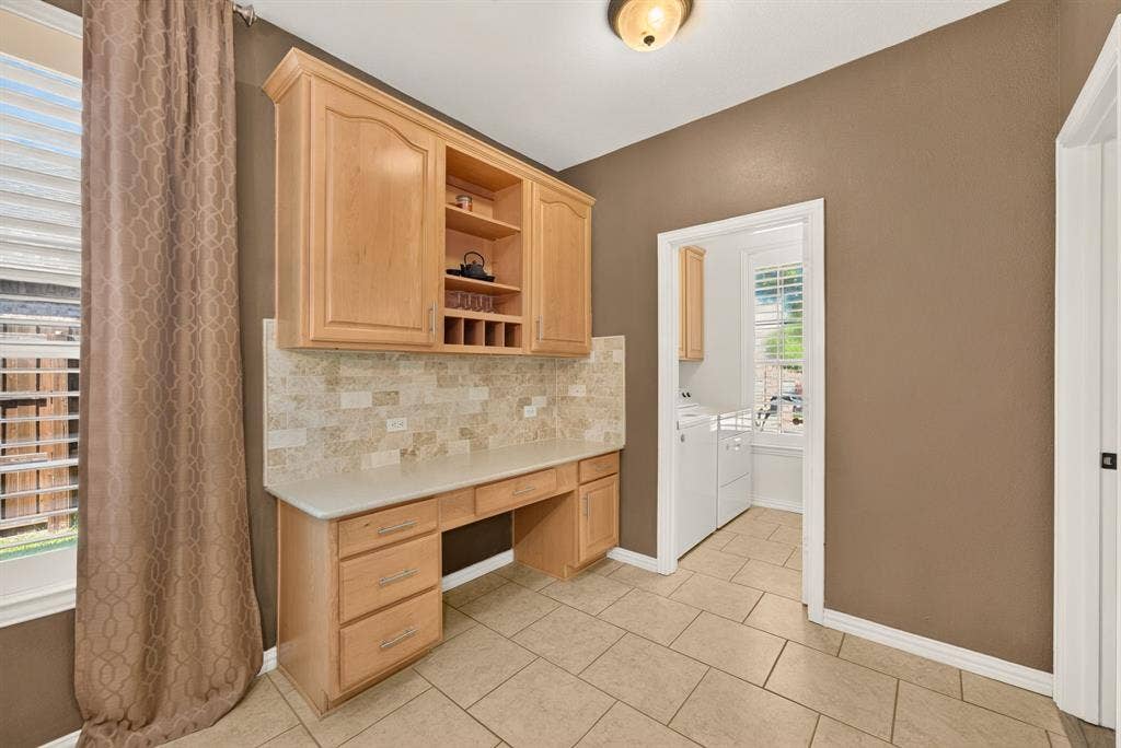 9817 Sota Grande Drive, Plano, TX 75025 9817 Sota Grande Drive, Plano, TX 75025