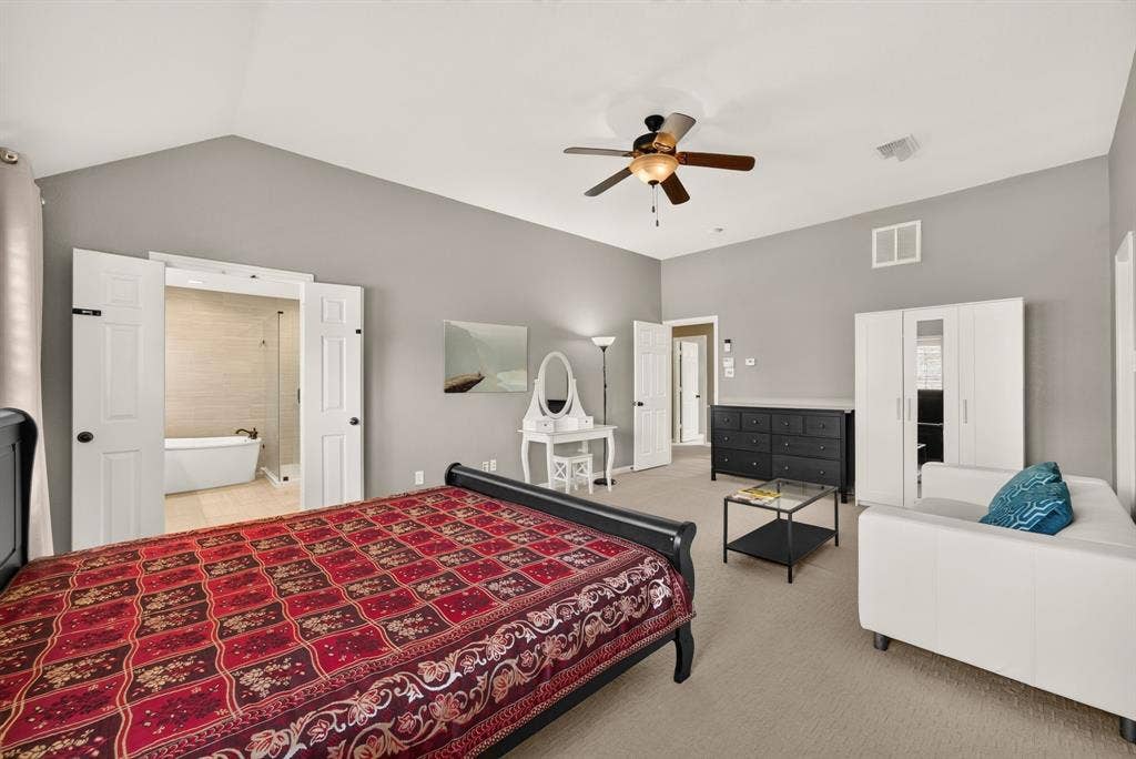 9817 Sota Grande Drive, Plano, TX 75025 9817 Sota Grande Drive, Plano, TX 75025