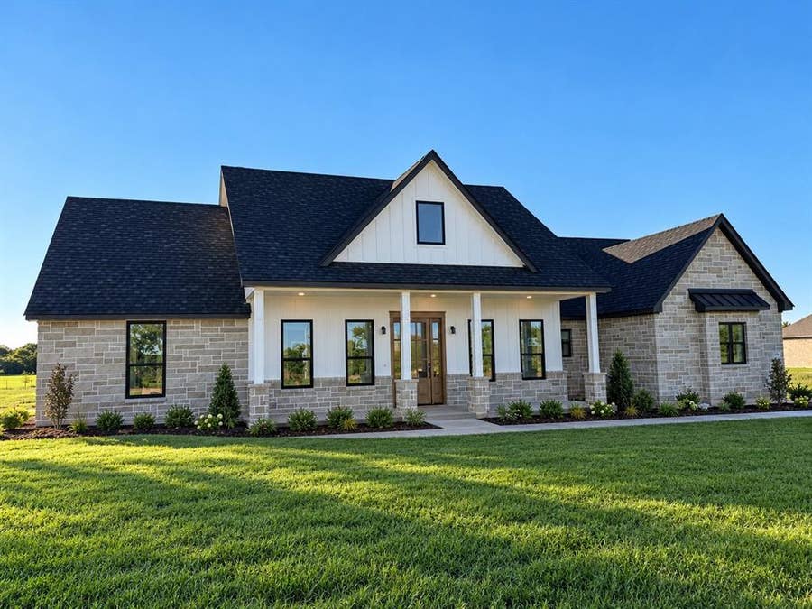 Property photo for 2644 County Road 314, Cleburne, TX