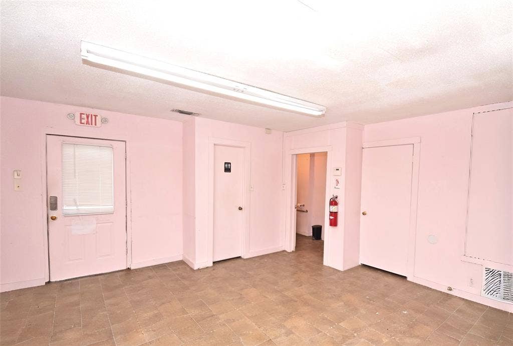 415 W McDonald Street, Mineola, TX 75773