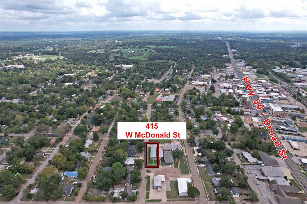 415 W McDonald Street, Mineola, TX 75773