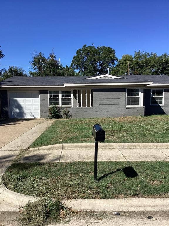 Property photo for 1811 E Lovers Lane, Arlington, TX